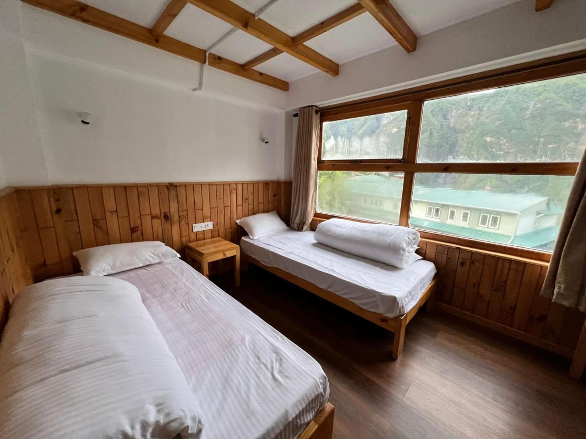 Hotel Camp De Base Namche Ngoại thất bức ảnh