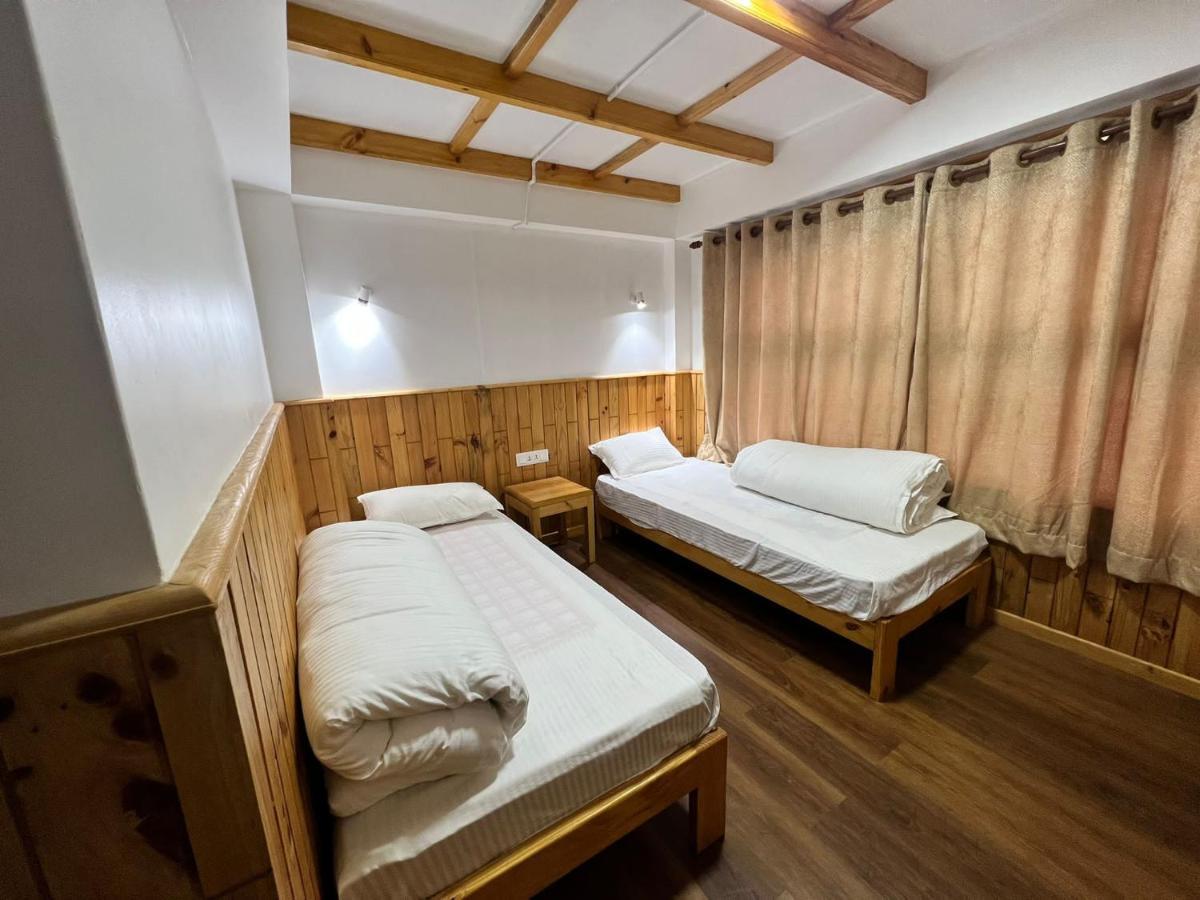 Hotel Camp De Base Namche Ngoại thất bức ảnh